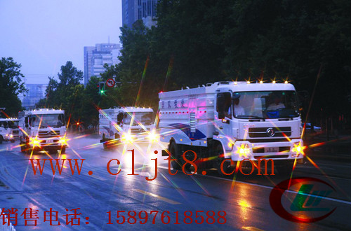 東風(fēng)道路清掃車